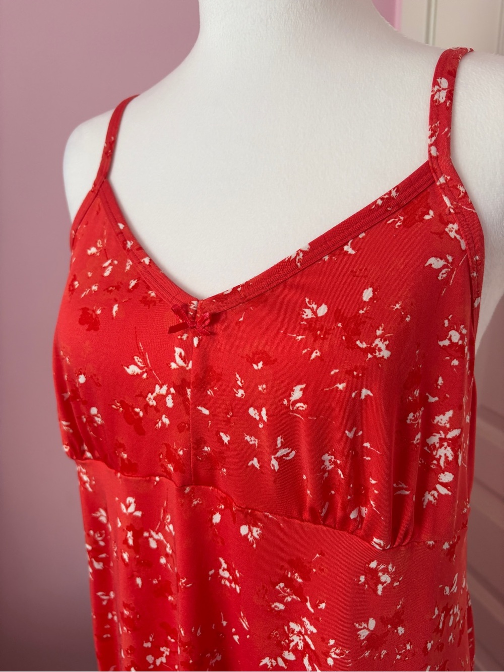 LVER Red Floral Spaghetti-Strap Chemise